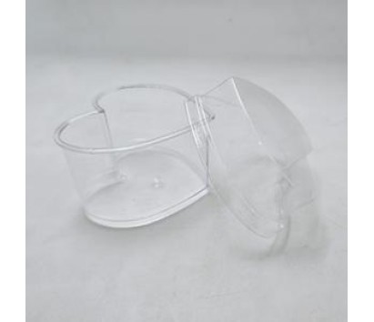 Transparent plastic container (Heart shape with cover)