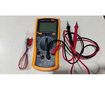 Multimeter with thermocouple