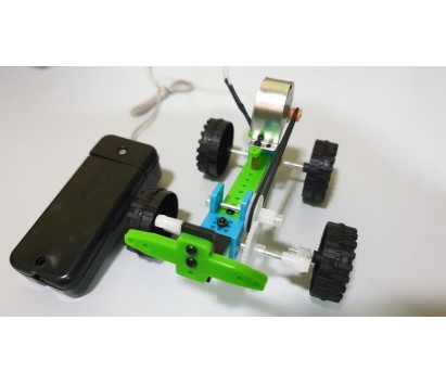 DIY wire controlled paddle car