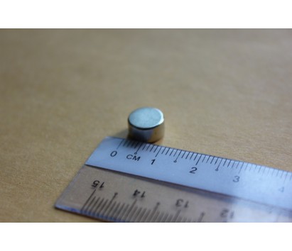 Cylindrical super magnet (diameter 9 mm x height 5 mm)