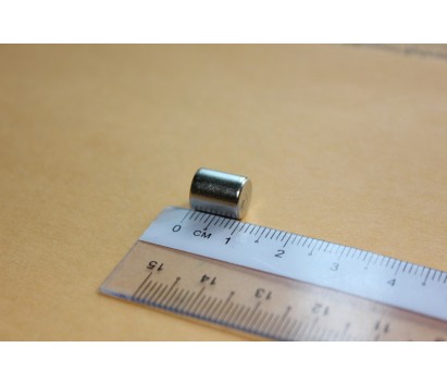Cylindrical super magnet (diameter 8 mm x height 10 mm)